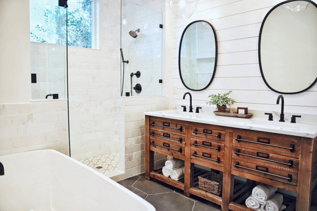 bathroom cabinet hardware